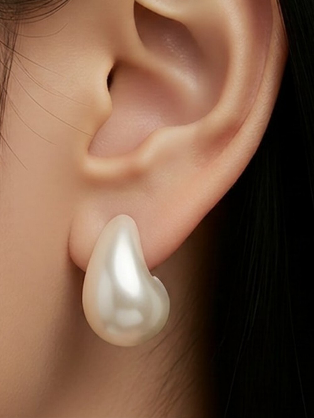 Baroque Pearl Sculptural Stud Earrings Oversized Modern Statement Elegant Glam